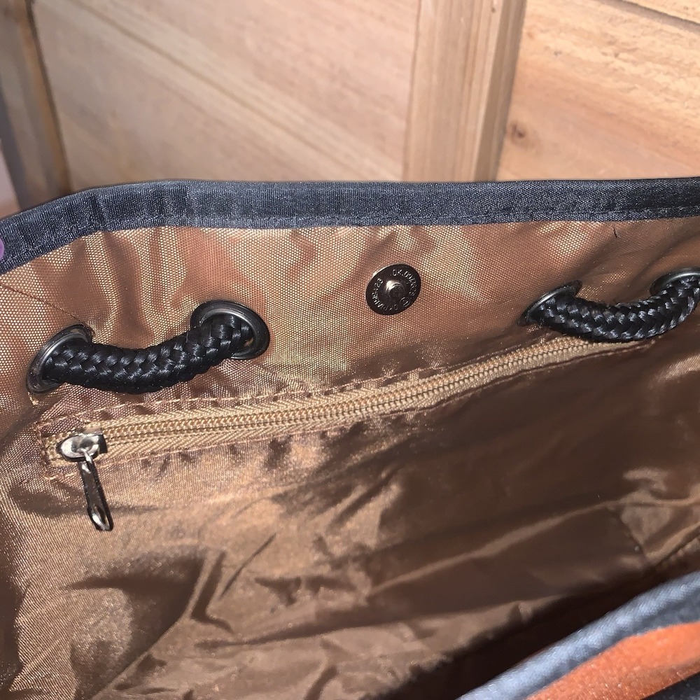 Texas Hook'em Horns!! Fashion Shoulder Purse Snap Closure Pockets Studded Base - Picture 4 of 6